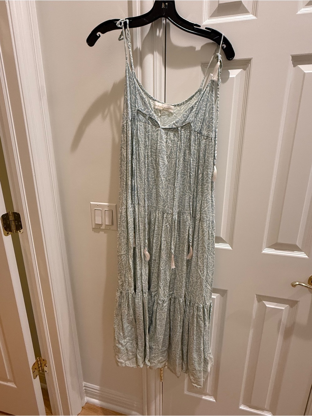 Natalie Martin Light Blue Leaf-Print Tiered Maxi Dress
